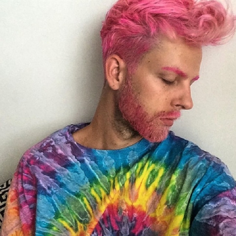 Barba azul: las sirenas macho se tiñen la barba de diferentes colores