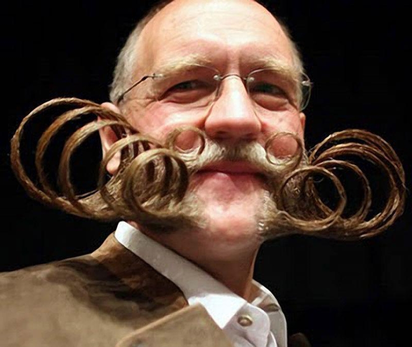 Barbas inusuales que seguramente llamarán la atención. Barbas inusuales que seguramente llamarán la atención.