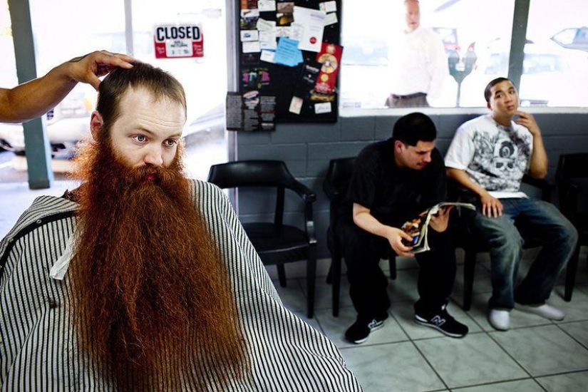 Barbas inusuales que seguramente llamarán la atención. Barbas inusuales que seguramente llamarán la atención.
