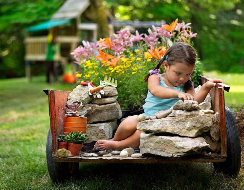 Be happy! The whole world celebrates the Day of Happiness Be happy! The whole world celebrates the Day of Happiness