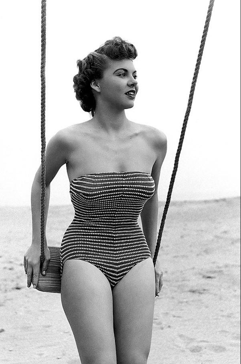 Beach fashion of the 20-30s of the XX century