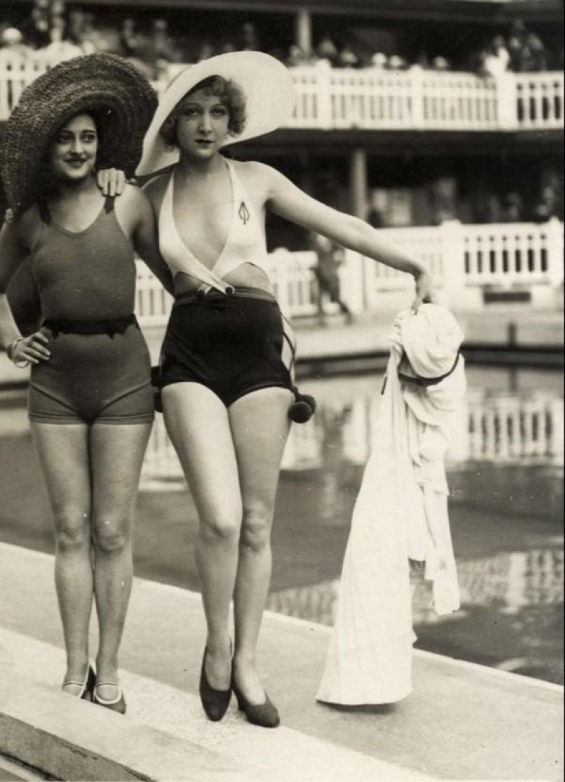 Beach fashion of the 20-30s of the XX century