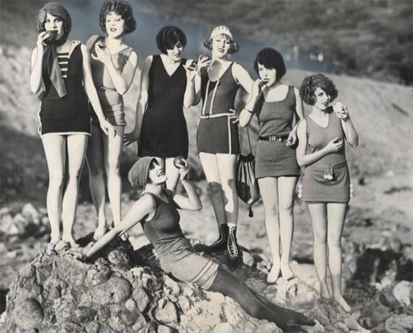 Beach fashion of the 20-30s of the XX century