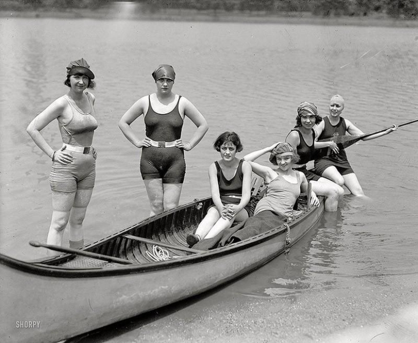 Beach fashion of the 20-30s of the XX century