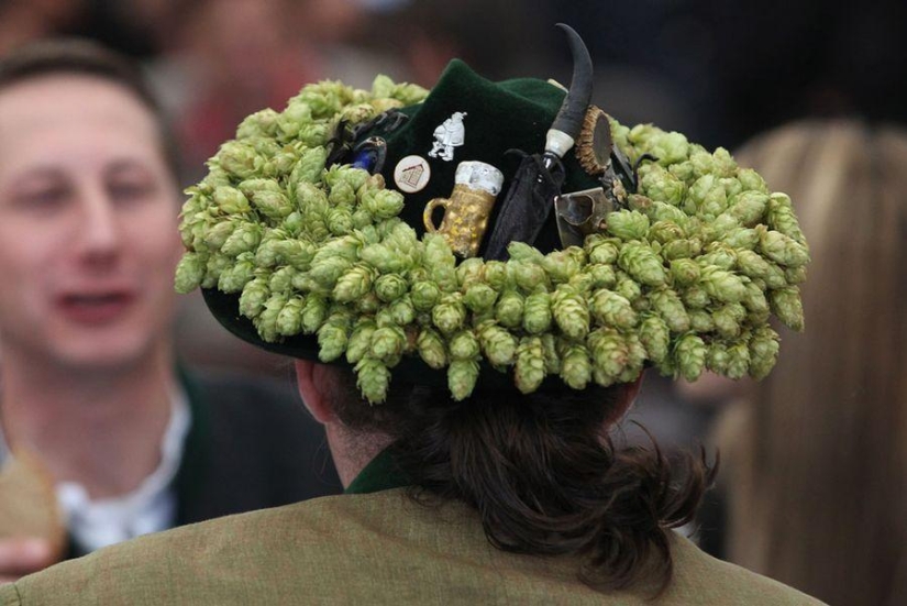 Beer Marathon: The 180th Oktoberfest is in full swing! Beer Marathon: The 180th Oktoberfest is in full swing!