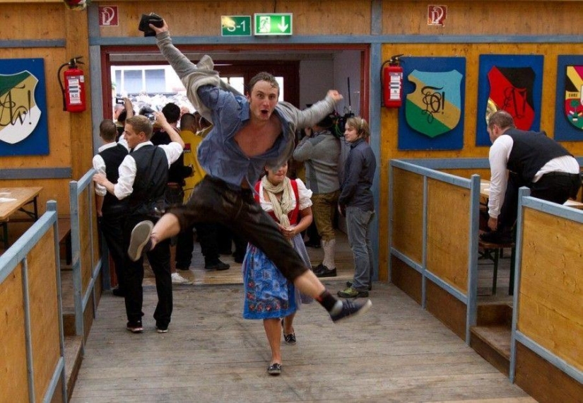 Beer Marathon: The 180th Oktoberfest is in full swing! Beer Marathon: The 180th Oktoberfest is in full swing!