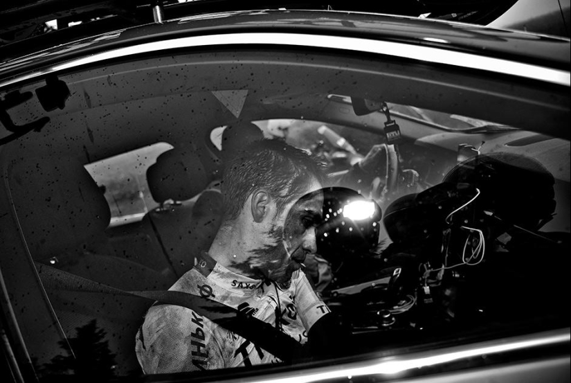 Black and white moments of the "Great Loop" Black and white moments of the "Great Loop"