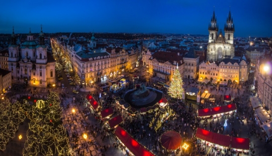 Black Friday and other winter sales around the world