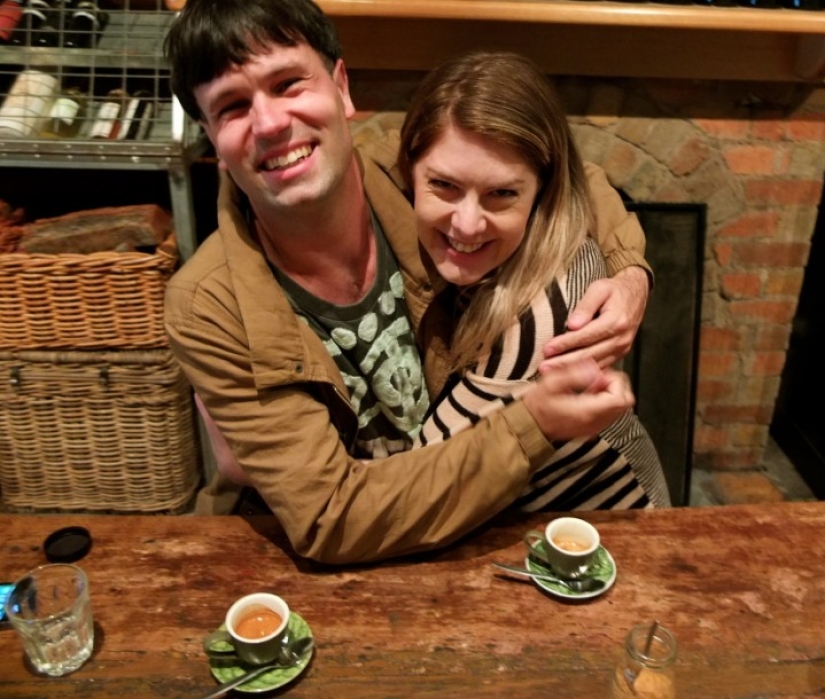 Blogger tomará café con cada uno de los 1000 amigos de Facebook para comunicarse en vivo