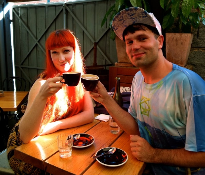 Blogger will have coffee with each of 1000 Facebook friends for live communication