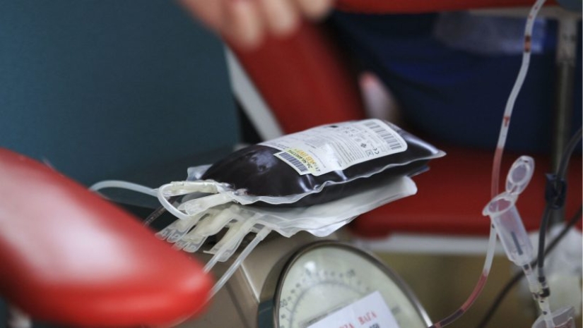 Blood business: anti-aging transfusions are growing in popularity in the United States. But is it of any use to them?