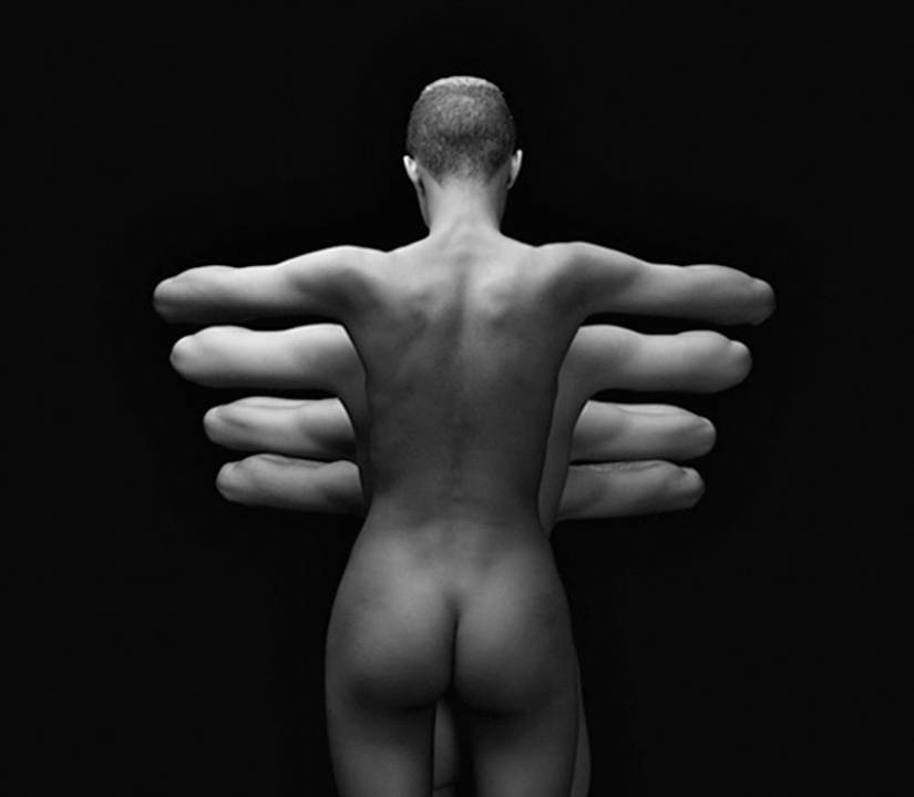 Blotting patterns of naked people by Olivier Valsecchi Blotting patterns of naked people by Olivier Valsecchi