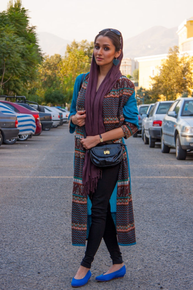 Bold Iranian fashionistas in sneakers destroy stereotypes