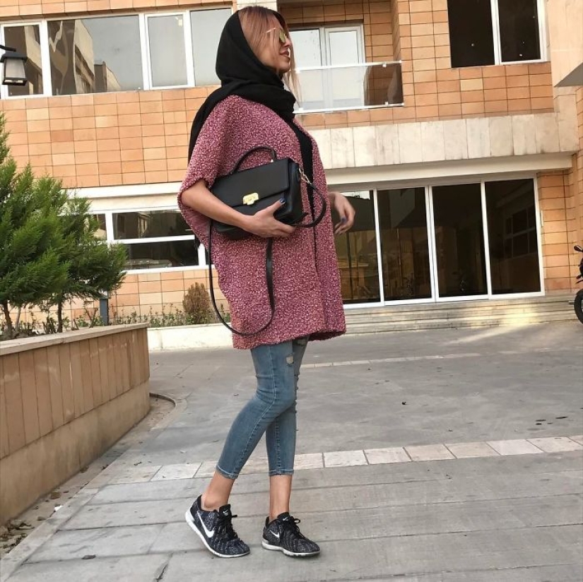 Bold Iranian fashionistas in sneakers destroy stereotypes