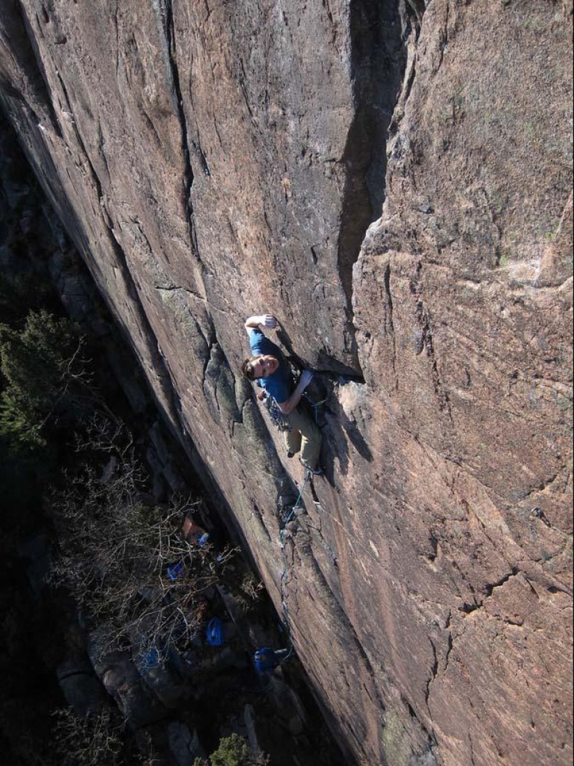 Breathtaking photos of rock climbers