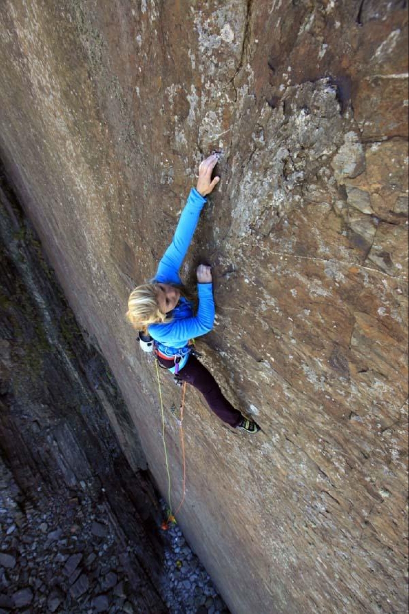 Breathtaking photos of rock climbers