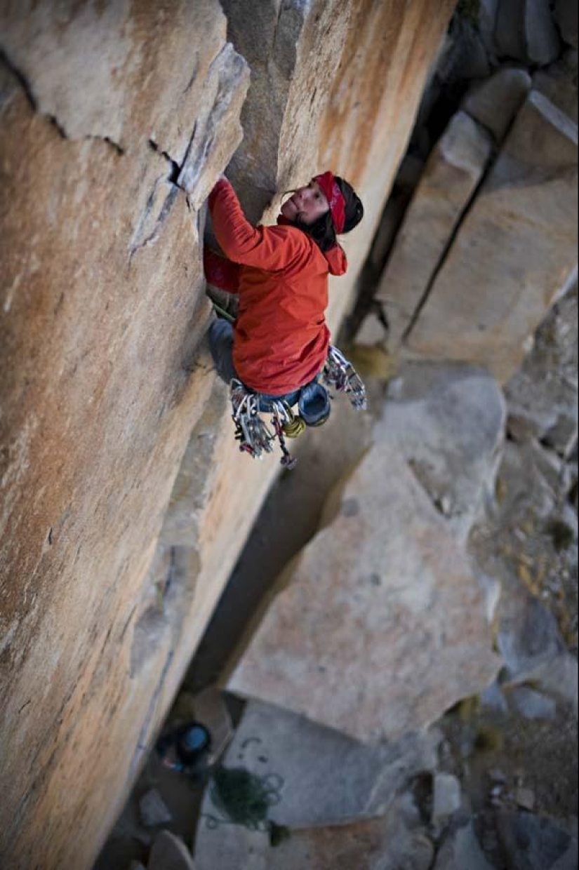 Breathtaking photos of rock climbers