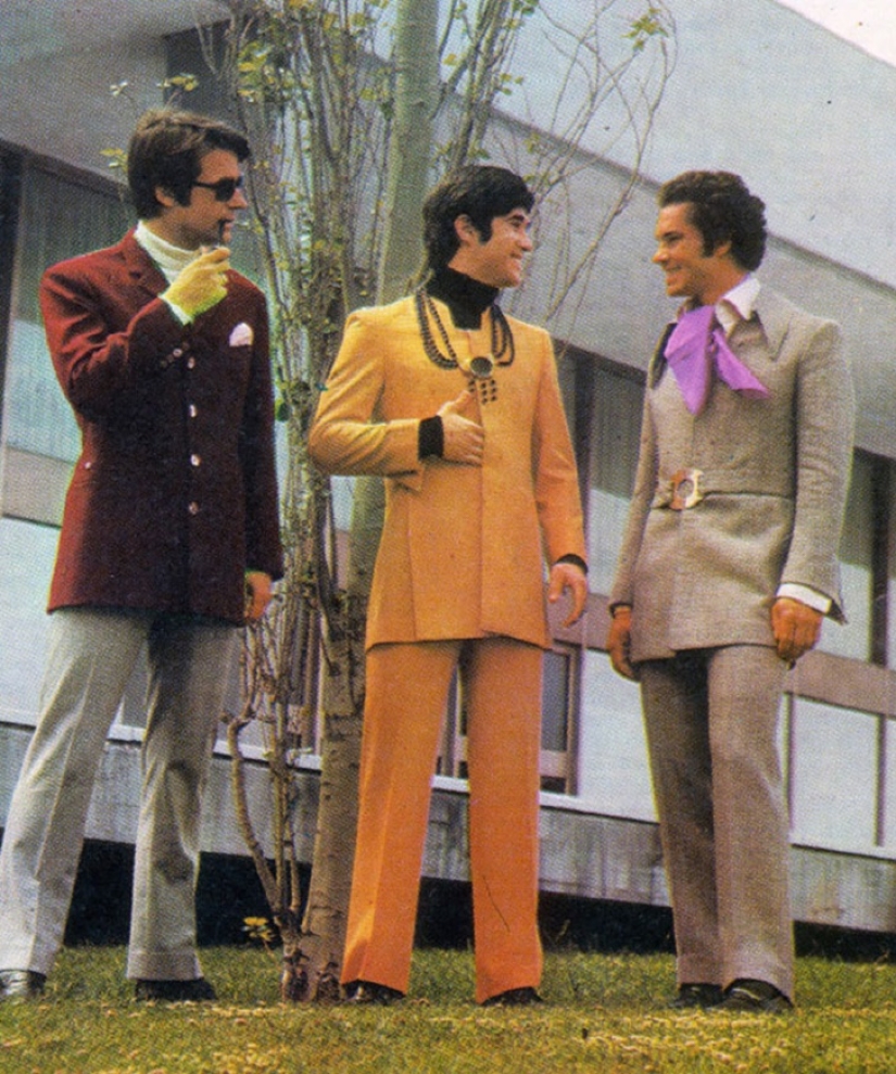Bright color, indecent cut, daring cage and unthinkable flare: men&#39;s fashion in the 70s