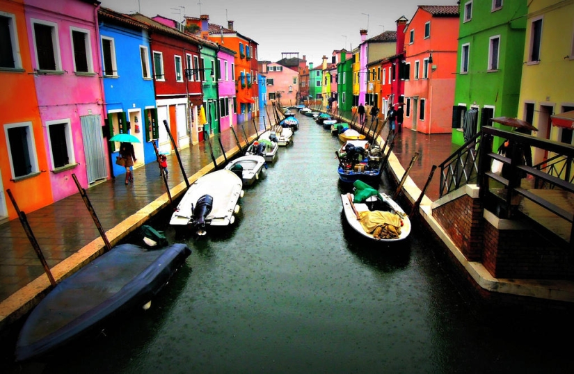 Bright houses from around the world
