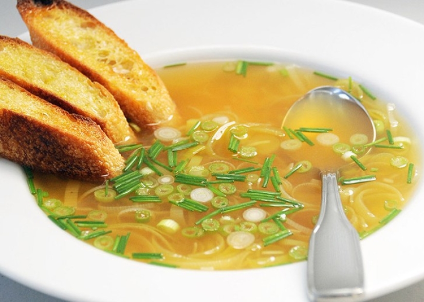 Brillante alboroto de primavera: 5 sopas de primavera simples y sabrosas en media hora