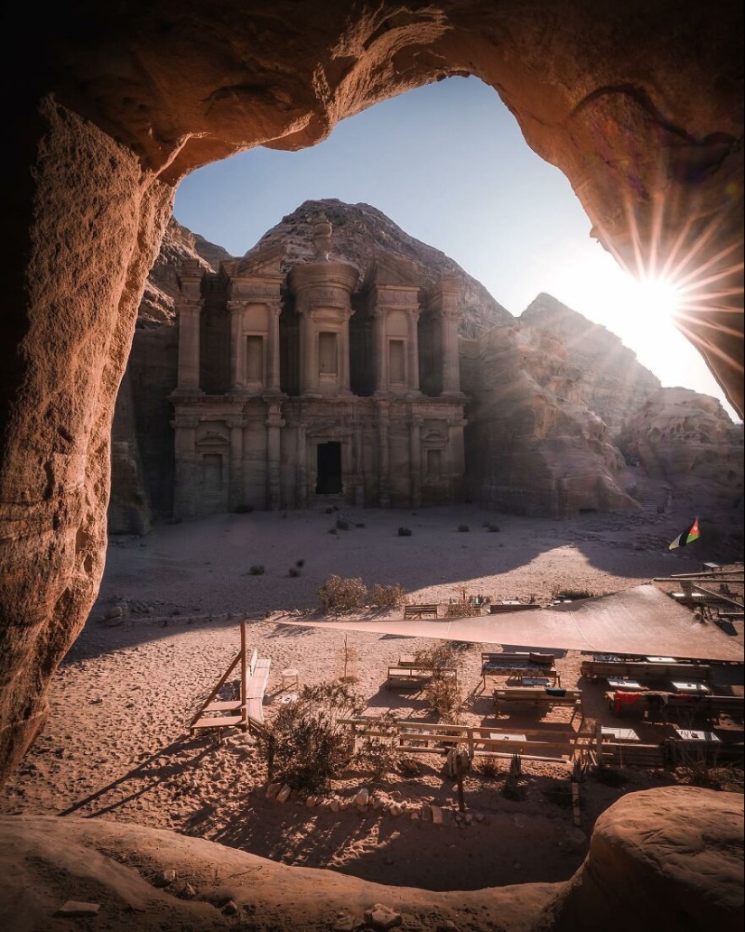 British Pilot Combines His Love For Flying And Photography To Capture Beautiful Places In The World British Pilot Combines His Love For Flying And Photography To Capture Beautiful Places In The World