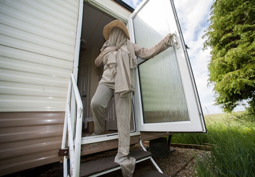 British woman 'allergic' to electricity British woman 'allergic' to electricity