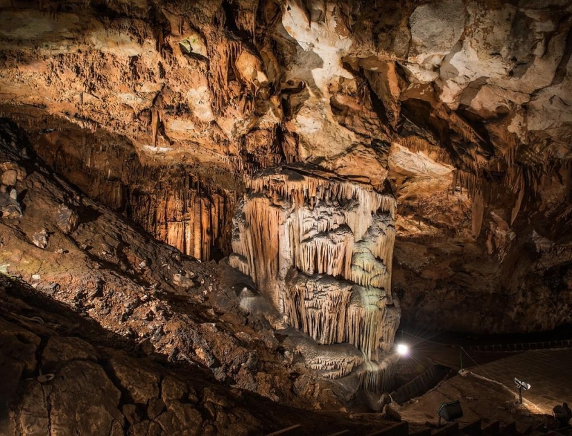 Bulgaria: Syeva Dupka Cave