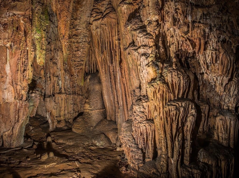 Bulgaria: Syeva Dupka Cave