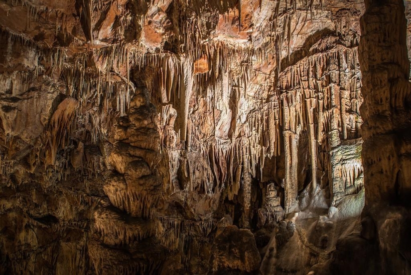 Bulgaria: Syeva Dupka Cave