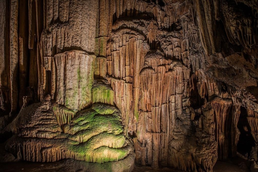 Bulgaria: Syeva Dupka Cave
