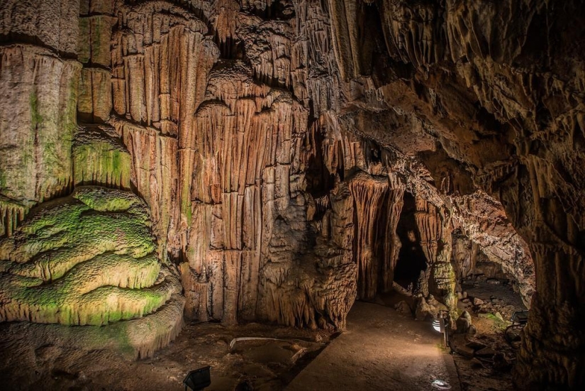 Bulgaria: Syeva Dupka Cave
