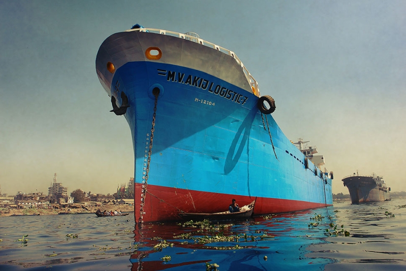 Burdeles de Petya: para aquellos que se perdieron la exposición fotográfica del experto en cortesanas, la mostramos en línea