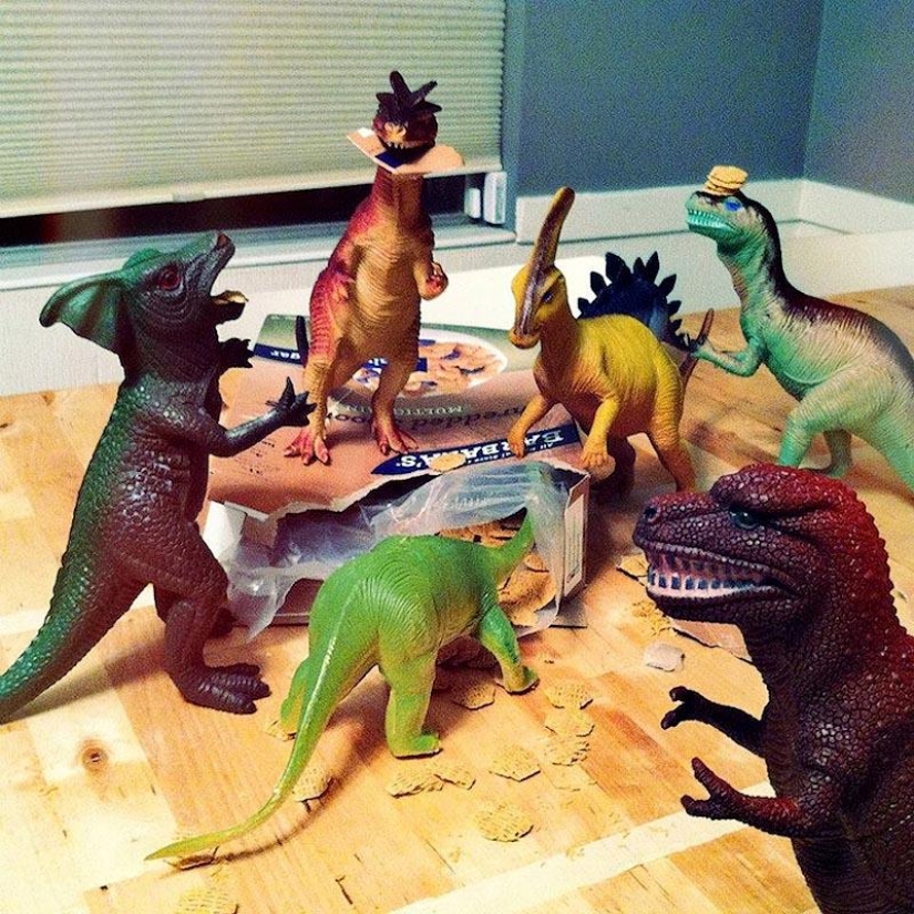 Cada noche los dinosaurios tienen una fila