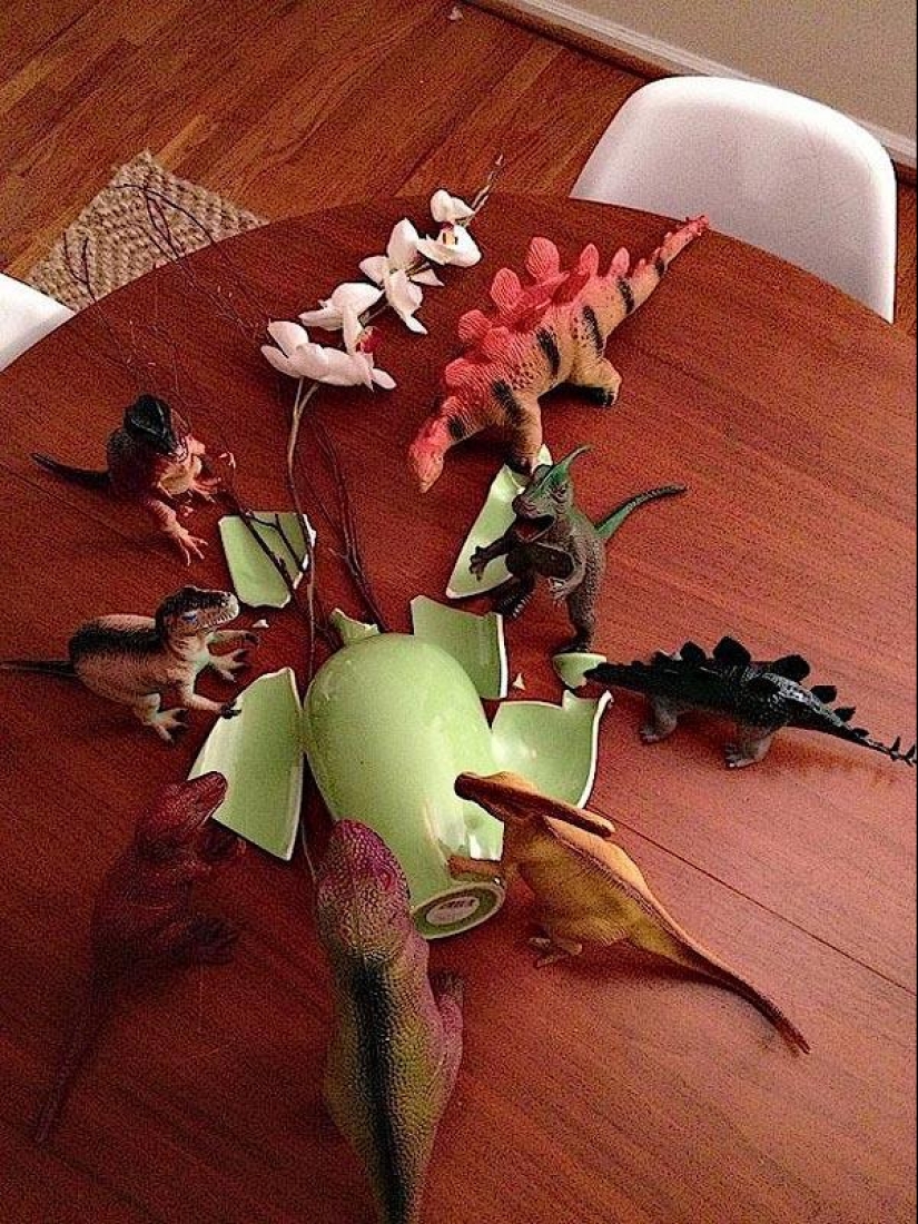 Cada noche los dinosaurios tienen una fila