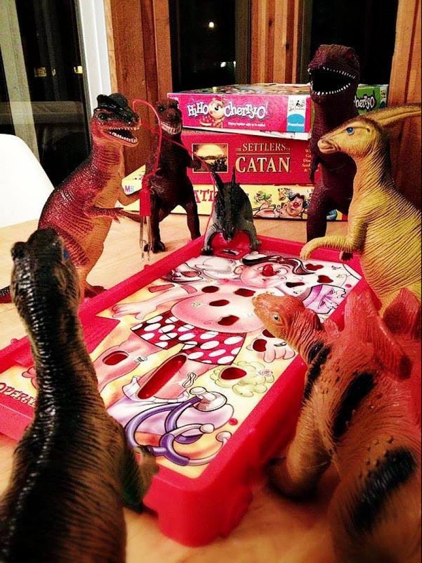 Cada noche los dinosaurios tienen una fila