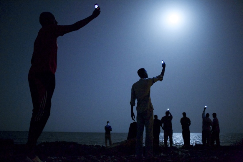 Camino difícil y peligroso de los refugiados a Europa