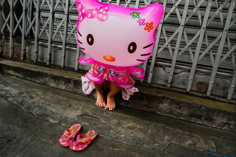 Capturing Urban Magic: All About Photo Magazine’s 2023 Award-Winning Street Photography Collection