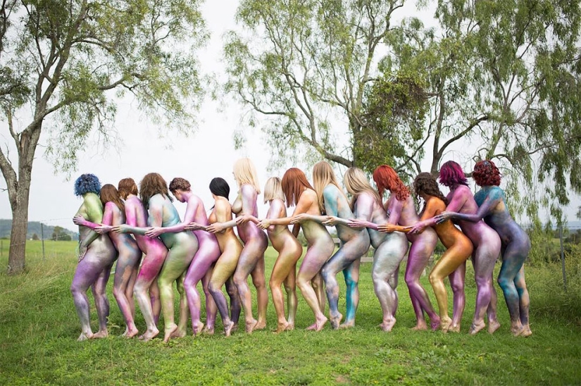 Celebrando tu cuerpo: Sumérgete en el brillo y escapa a los campos…