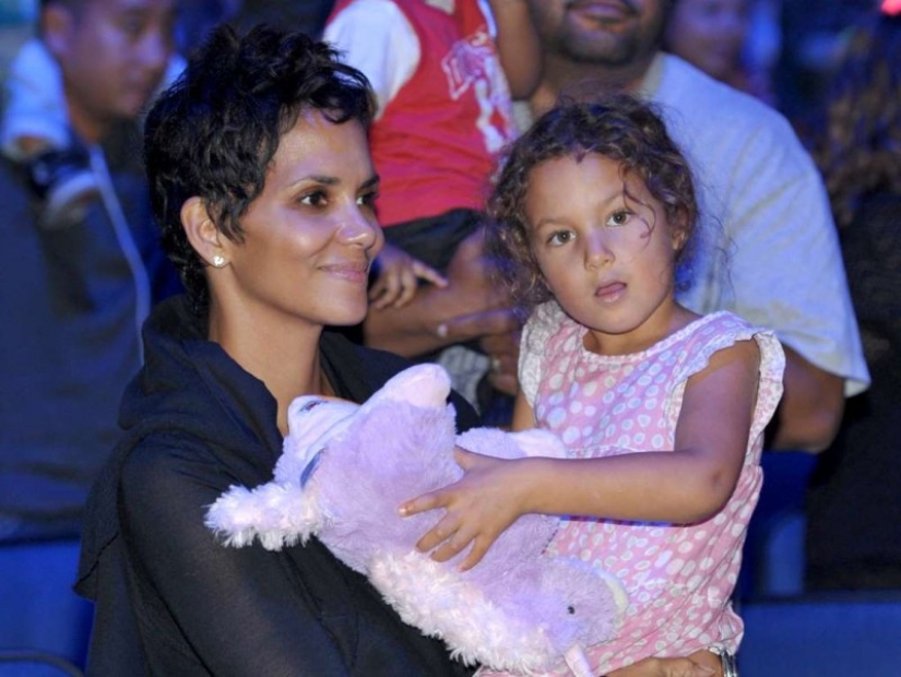Celebrity moms who gave birth after 40