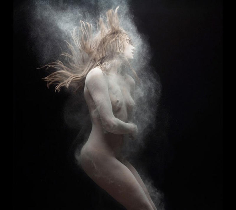 Cenizas - erótica no trivial por Olivier Valsecchi Cenizas - erótica no trivial por Olivier Valsecchi