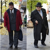Charismatic old man Ali demonstrates a new bow every day Charismatic old man Ali demonstrates a new bow every day