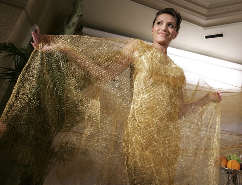 Chic and shine: 15 most expensive and luxurious dresses in the world Chic and shine: 15 most expensive and luxurious dresses in the world
