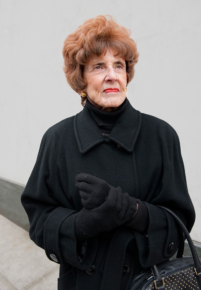 Chicas de edad elegante de Manhattan y Beverly Hills