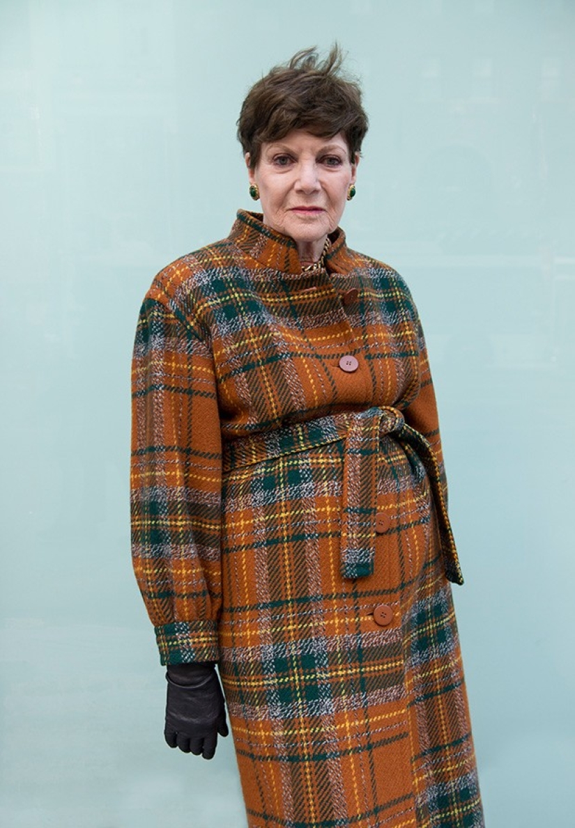 Chicas de edad elegante de Manhattan y Beverly Hills