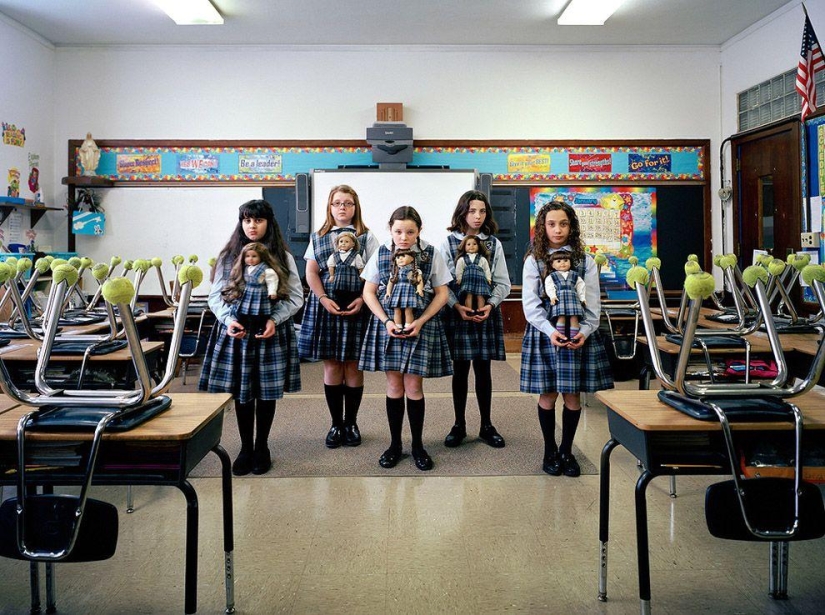 Children&#39;s fashion: girls and their dolls