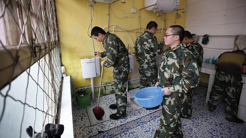 China fights internet addiction with drills China fights internet addiction with drills