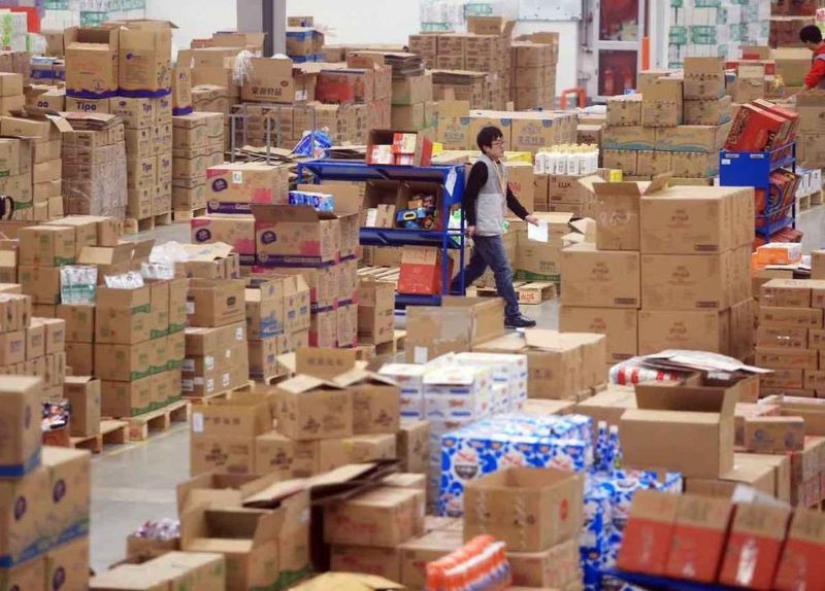 China Post durante el Día Mundial de las Compras el 11 de noviembre. Russian Post, ¡espera querido!
