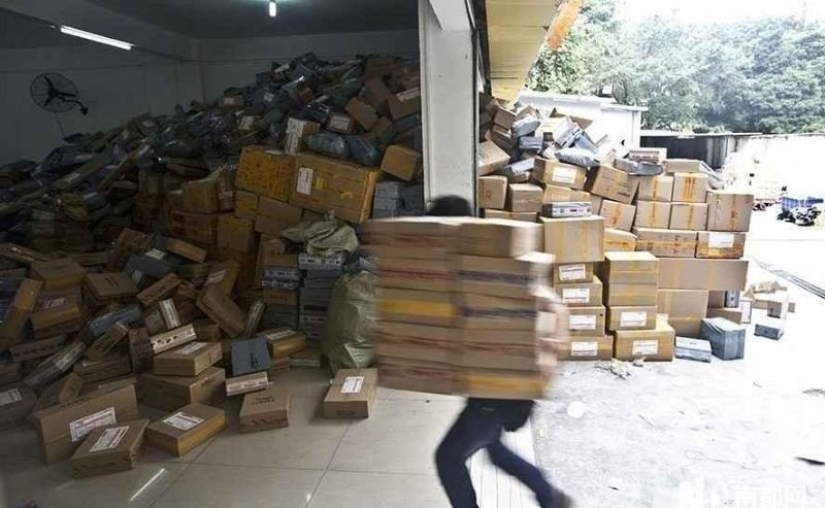 China Post durante el Día Mundial de las Compras el 11 de noviembre. Russian Post, ¡espera querido!