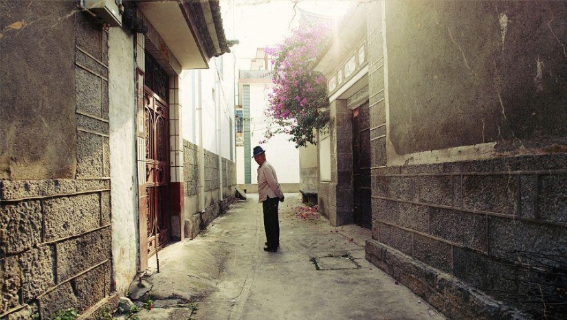 Chinese Dali. This is not an artist. This city Chinese Dali. This is not an artist. This city