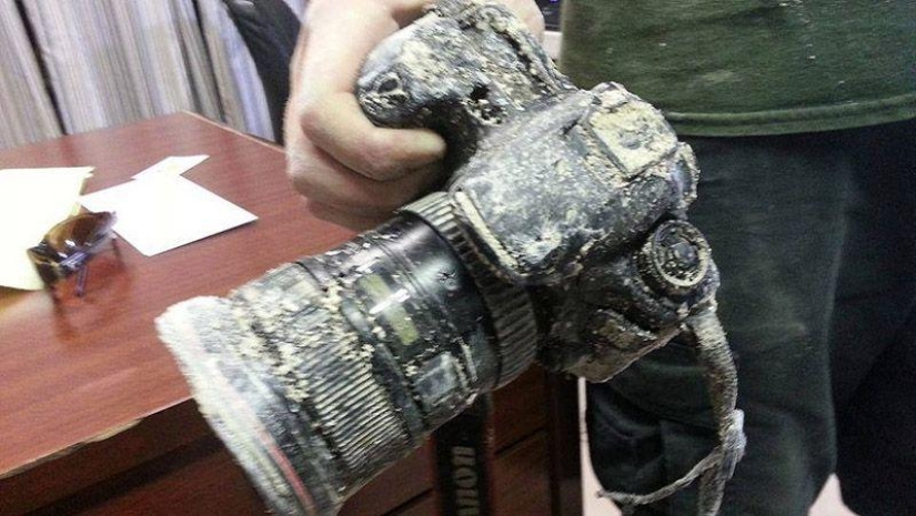 Cámara devorada por caimán devuelta a su dueño después de 8 meses